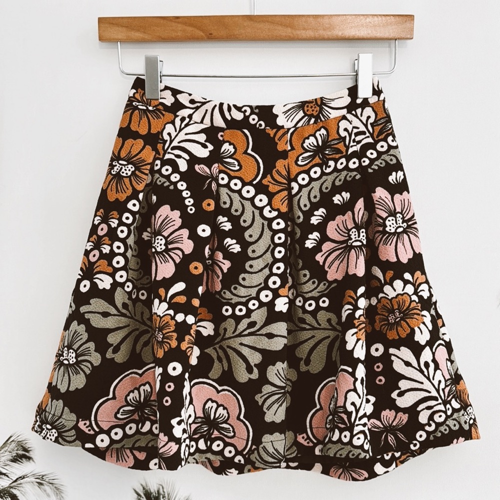 H&M Pleated Floral Paisley Print Black & Multicolor Mini Skirt